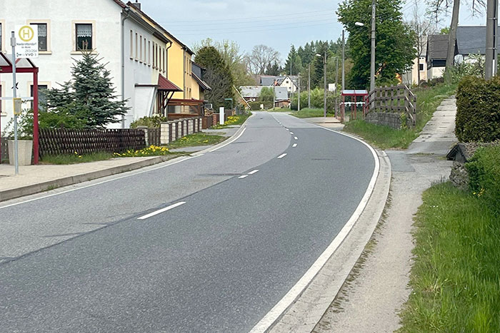 Blick auf den betroffenen Straßenabschnitt Blick auf den betroffenen Straßenabschnitt